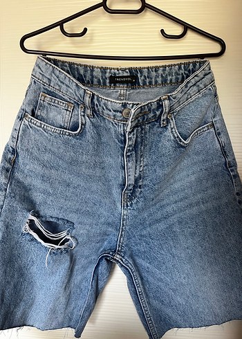 Kadın Gri Midi Denim Şort