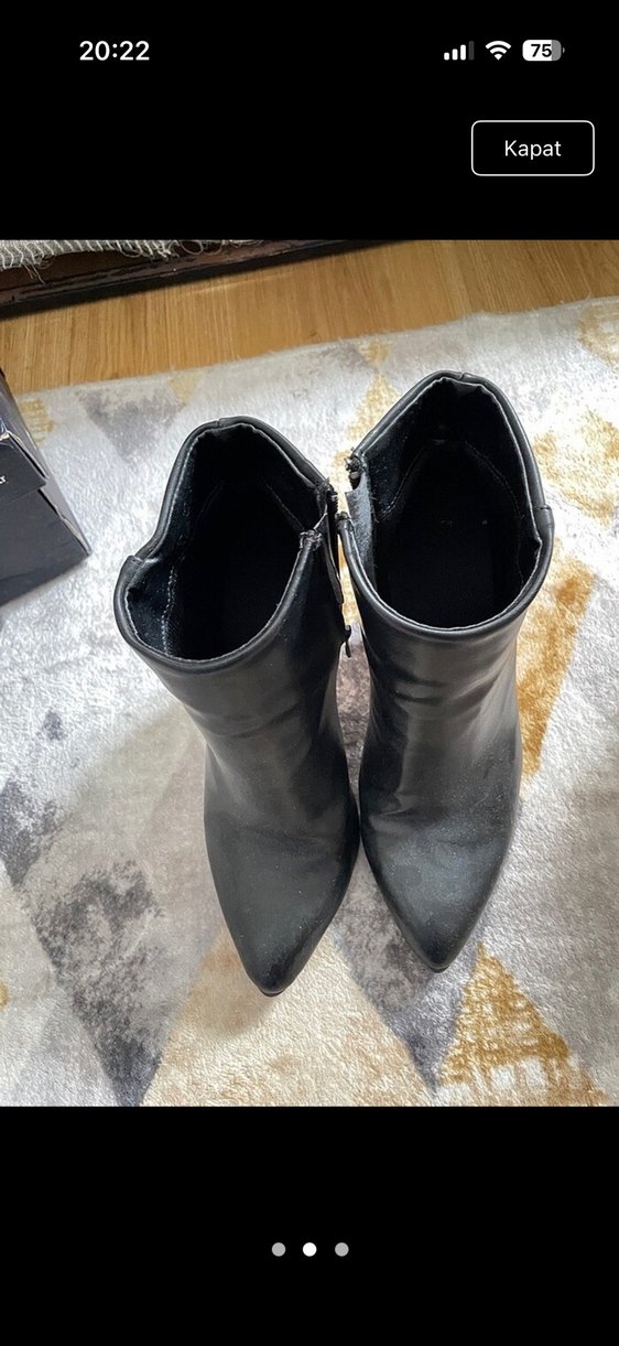 Kadın Siyah Deri Topuklu Bot - Görsel 2