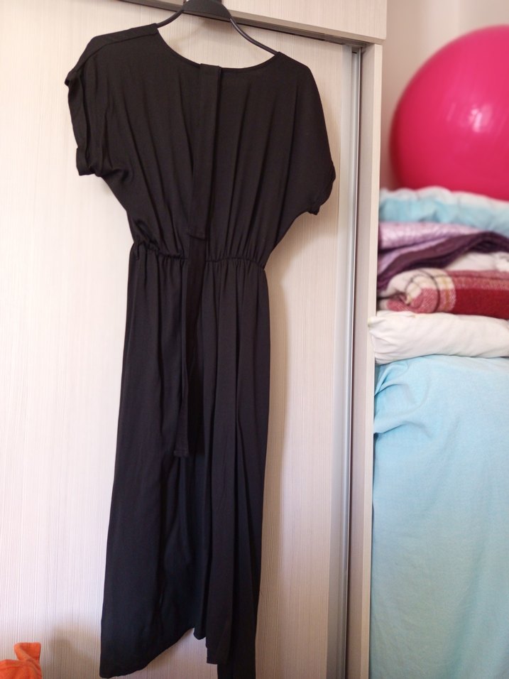 Siyah V Yaka Uzun Keten Elbise - Görsel 2