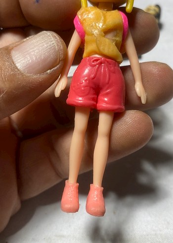  Beden Renk Sarı ve Pembe Renkli Mini Bebek