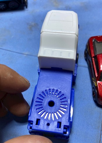  Beden Plastik çekici