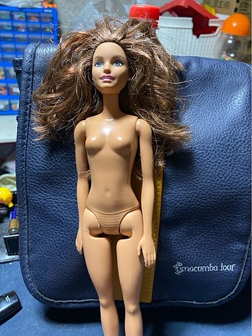 Barbie bebek