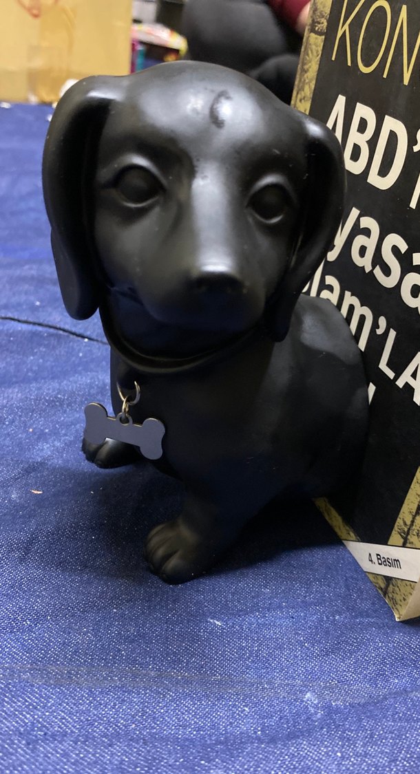 Siyah Dachshund Köpek Figür Kitap Desteği - Görsel 4