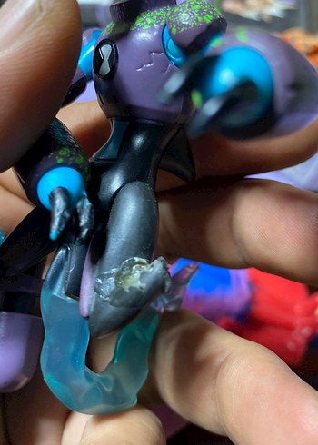 Ben10 Mor ve Mavi Aksiyon Figürü