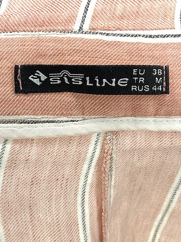 38 Beden çeşitli Renk Sisline Mini Şort %70 İndirimli.