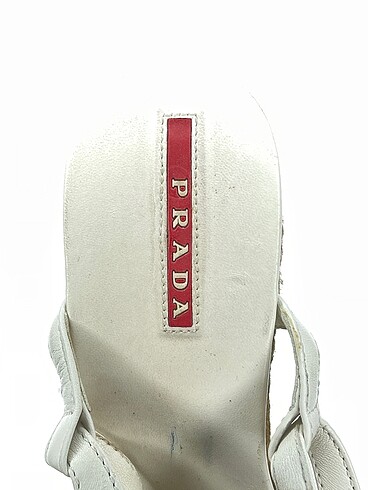 35 Beden çeşitli Renk Prada Dolgu Topuk %70 İndirimli.