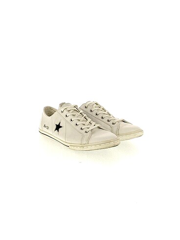Converse Converse Spor Ayakkabı %70 İndirimli.
