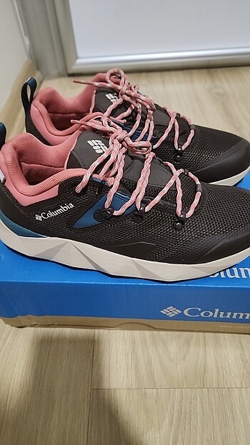 38 Beden Colombia Sneakers