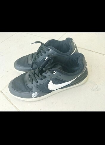 Nike Spor ayakkabı 