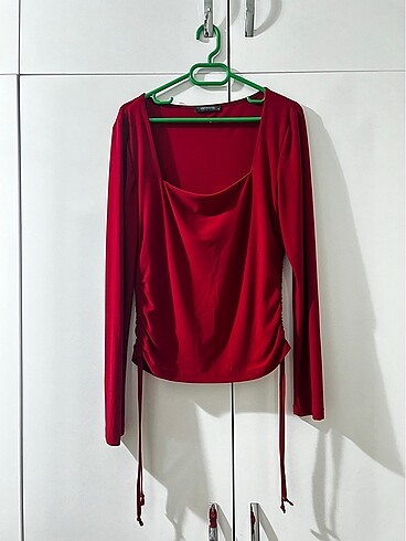 Bordo yandan ipli bluz