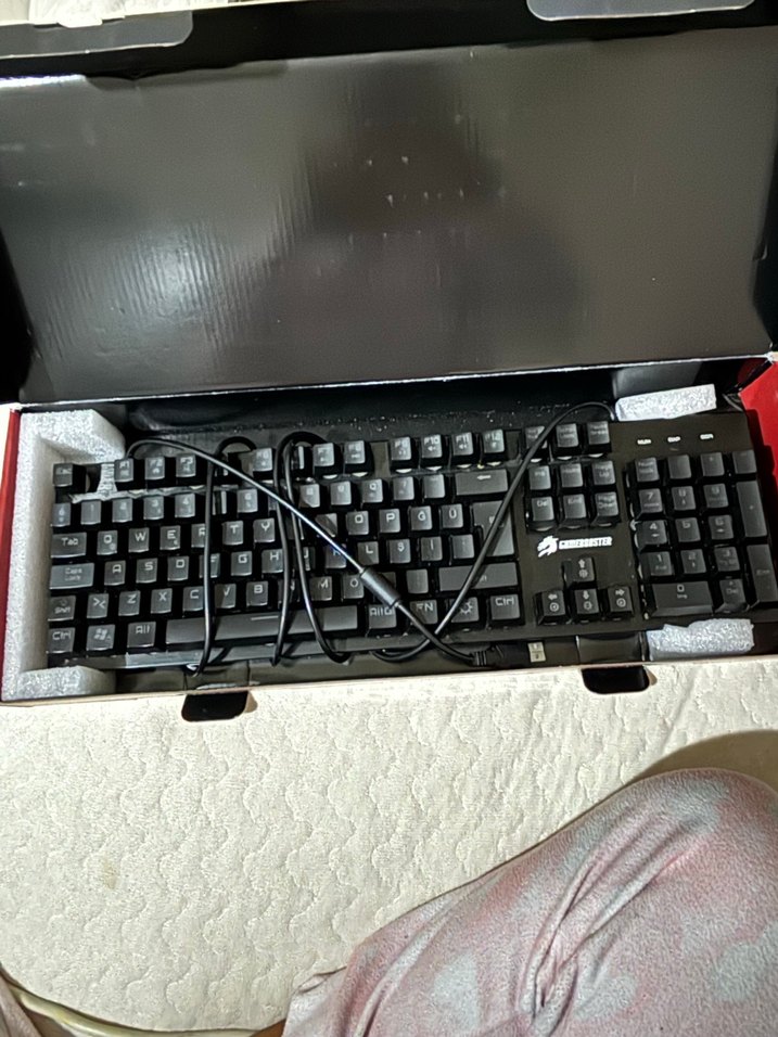 Oyuncu Klavyesi yarı mekanik - Görsel 2