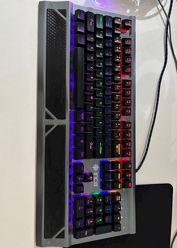 Inca Çok Renkli Işıklı Mekanik Klavye - Görsel 4