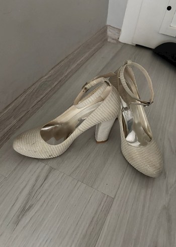 Bej Kadın Stiletto Topuklu Kemerli Ayakkabı - Görsel 2