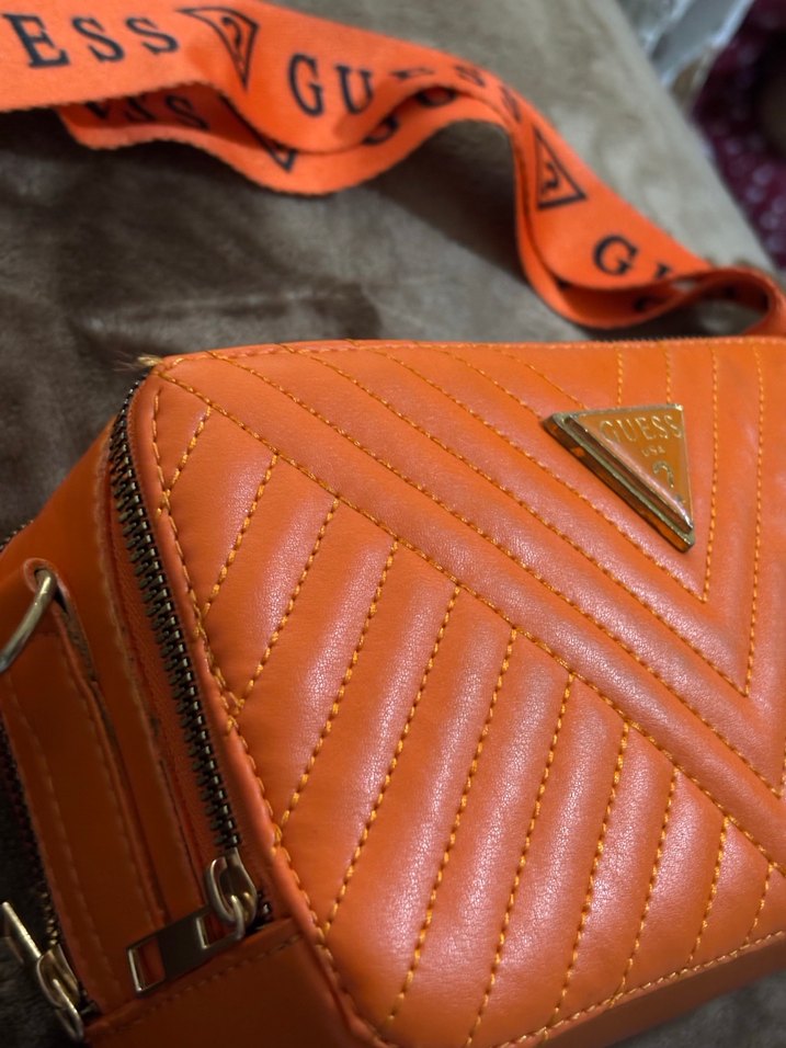 Turuncu Deri Guess Kadın Bel Çantası - Görsel 3