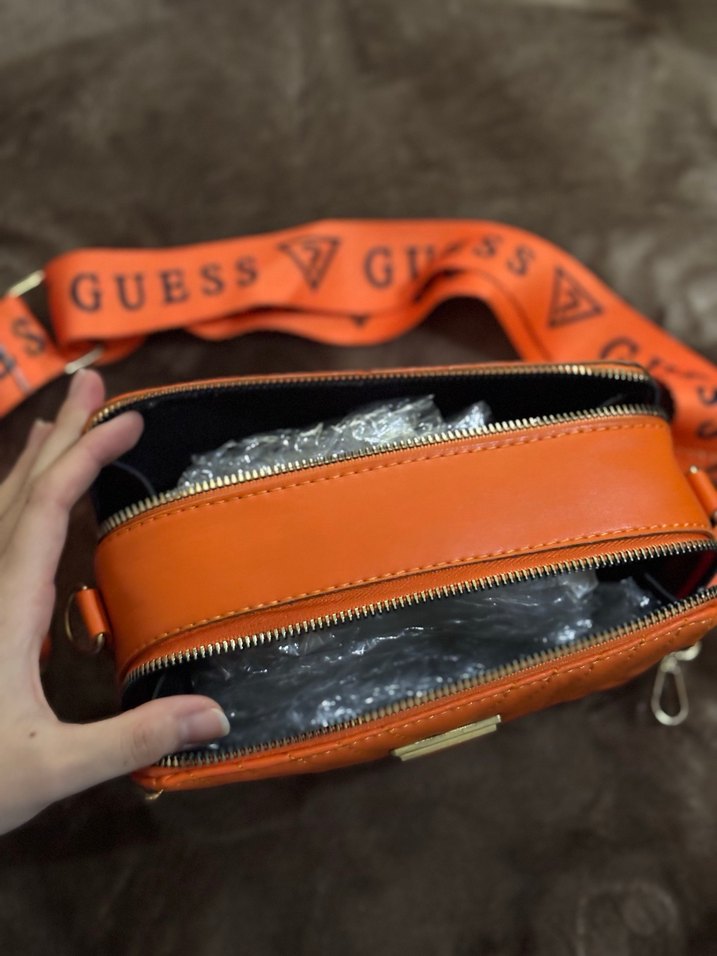 Turuncu Deri Guess Kadın Bel Çantası - Görsel 5