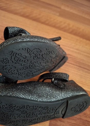 Kız Çocuk Gri Yılan Desenli Tokalı Babet - Görsel 4