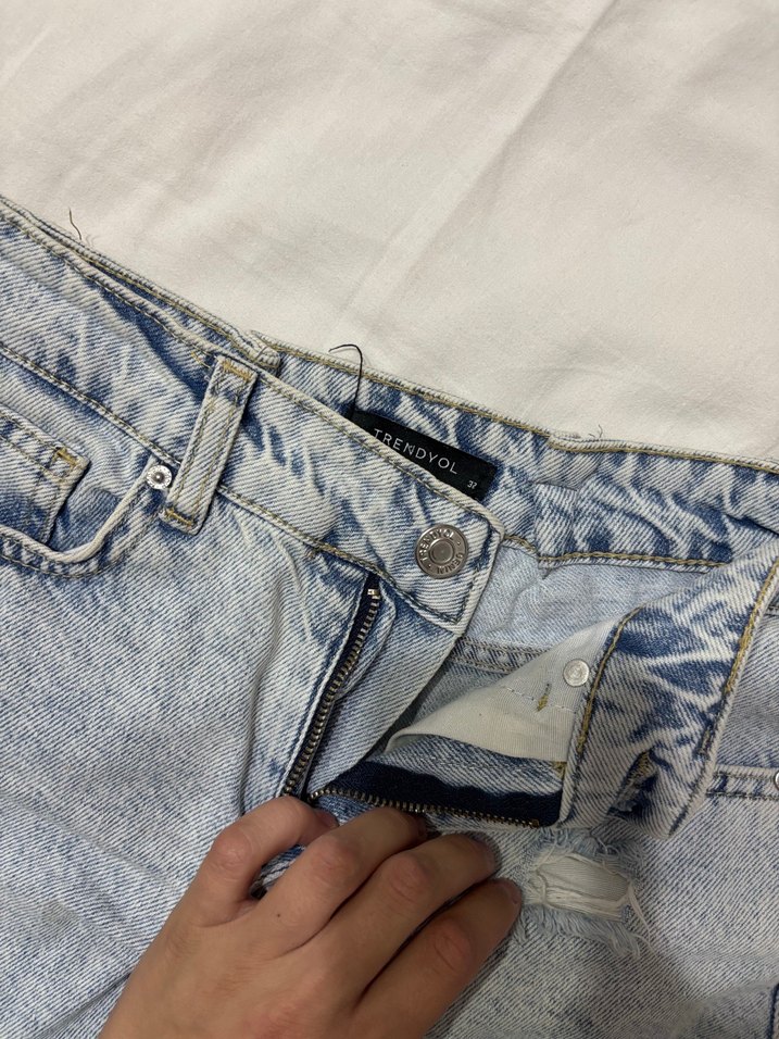 Kadın Gri Mavi Salaş Mini Denim Şort - Görsel 2