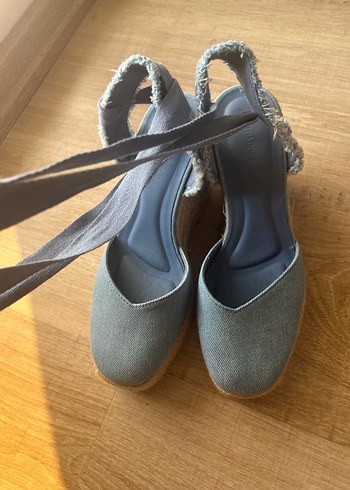 36 Beden Stradivarius hasır platform kot kumaş sandalet