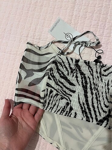 l Beden Stradivarius zebra tül korse büstiyer