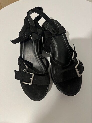 37 Beden Bershka platform sandalet