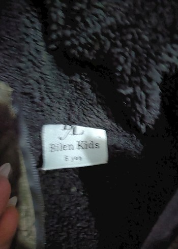 Erkek Çocuk Kapüşonlu Siyah Mont - Görsel 2