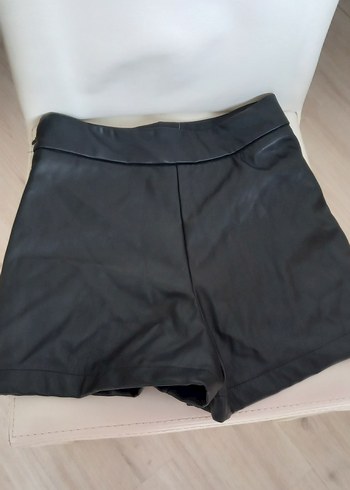 Kadın Siyah Deri Mini Şort - Görsel 2