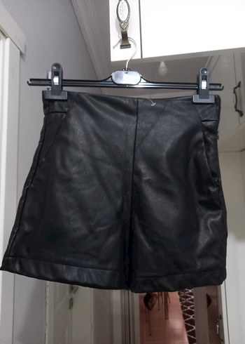 Kadın Siyah Deri Mini Şort - Görsel 5