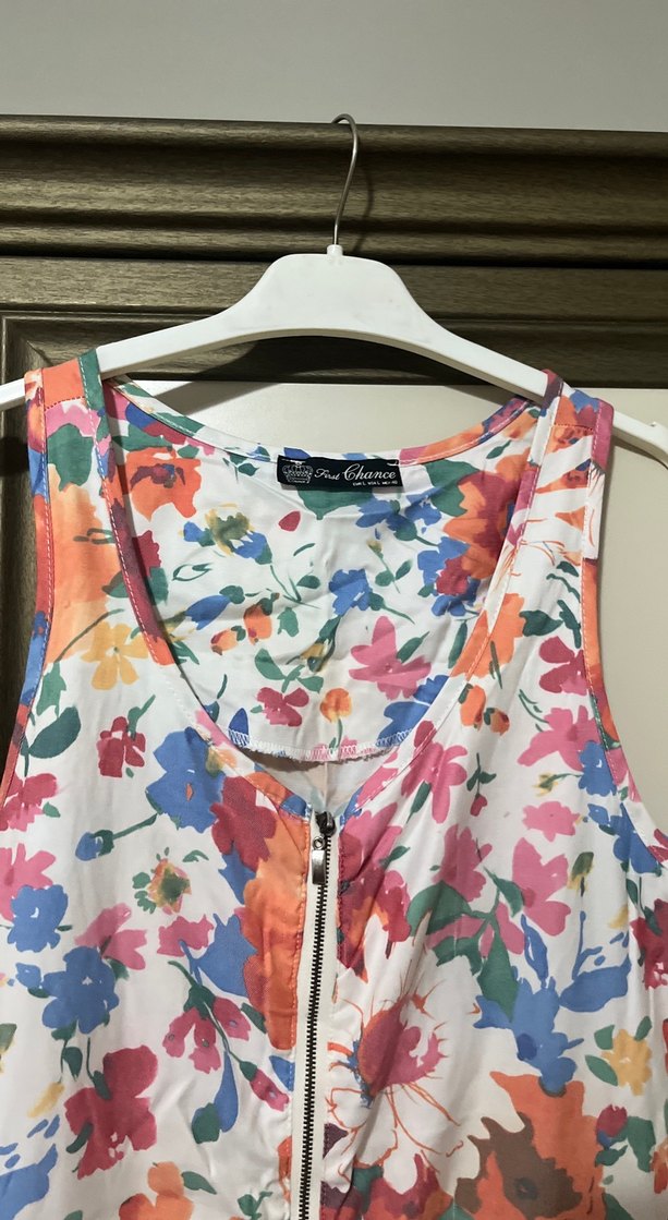 Renkli Çiçek Desenli Kolsuz Mini Tulum - Görsel 3