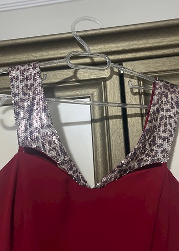 Bordo V Yaka diz üstü Abiye Elbise - Görsel 3