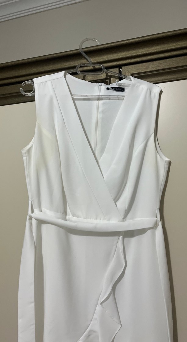 Beyaz V Yakalı Drapeli Midi Elbise - Görsel 2