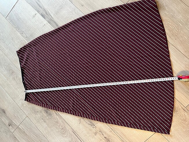 l Beden bordo Renk Stradivarius etek L beden saten