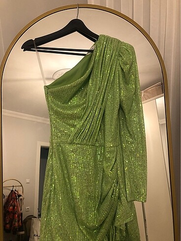 36 Beden yeşil Renk Payetli elbise