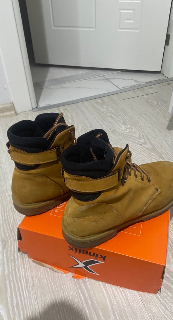 Kahverengi erkek Bot - Görsel 3