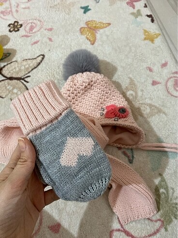 Kitti çocuk bere atkı eldiven takımı