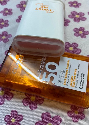 Clarins SPF 50 Görünmez Güneş Koruyucu Stick - Görsel 3