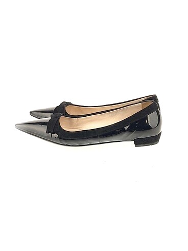 Prada Babet %70 İndirimli.