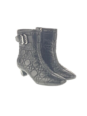 Dior Dior Bot %70 İndirimli.