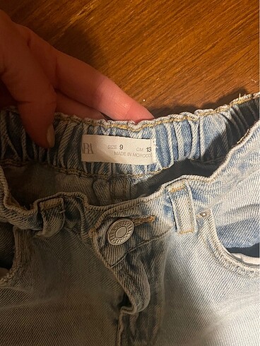9 Yaş Beden Zara pantolon