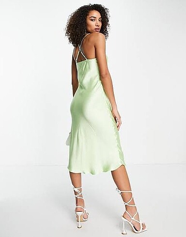 s Beden Bershka su yeşili elbise????