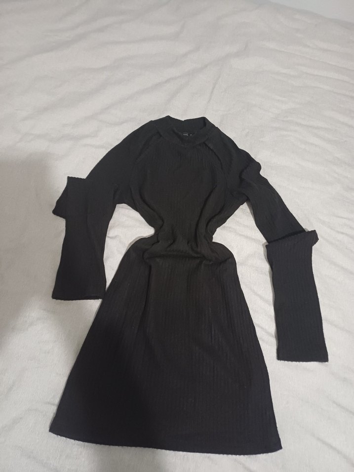 Siyah Yüksek Yakalı Uzun Kollu Mini Elbise - Görsel 2