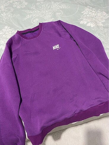 Mor Nike sweatshirt