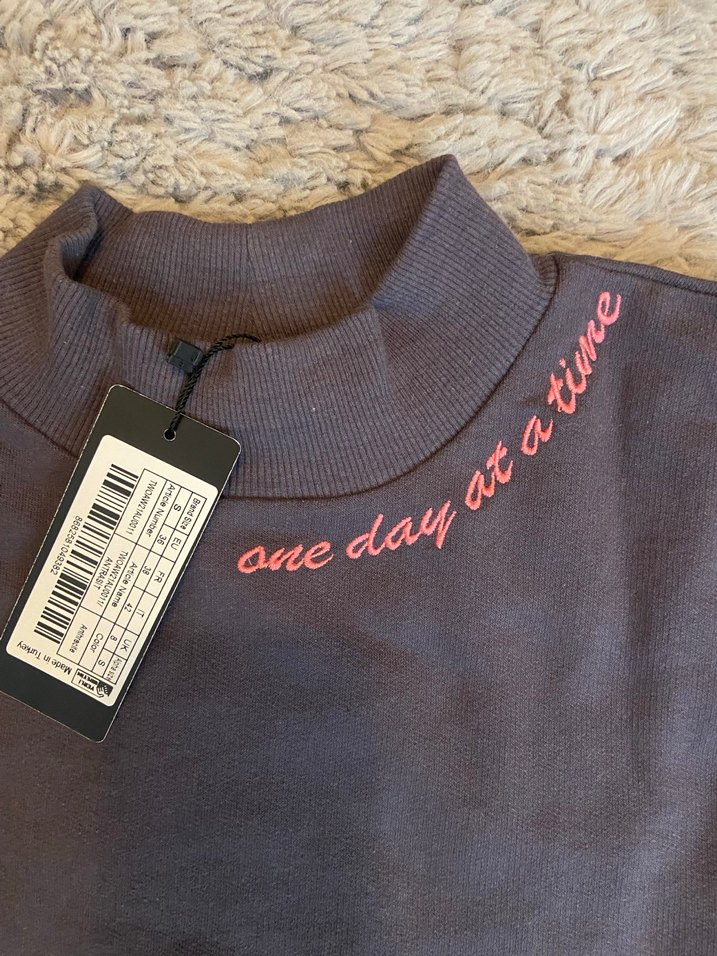 Nakış detaylı Örme Eşofman Takımı - Görsel 4