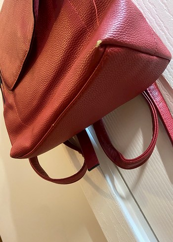Kırmızı Deri Kadın Sırt Çantası - Görsel 2