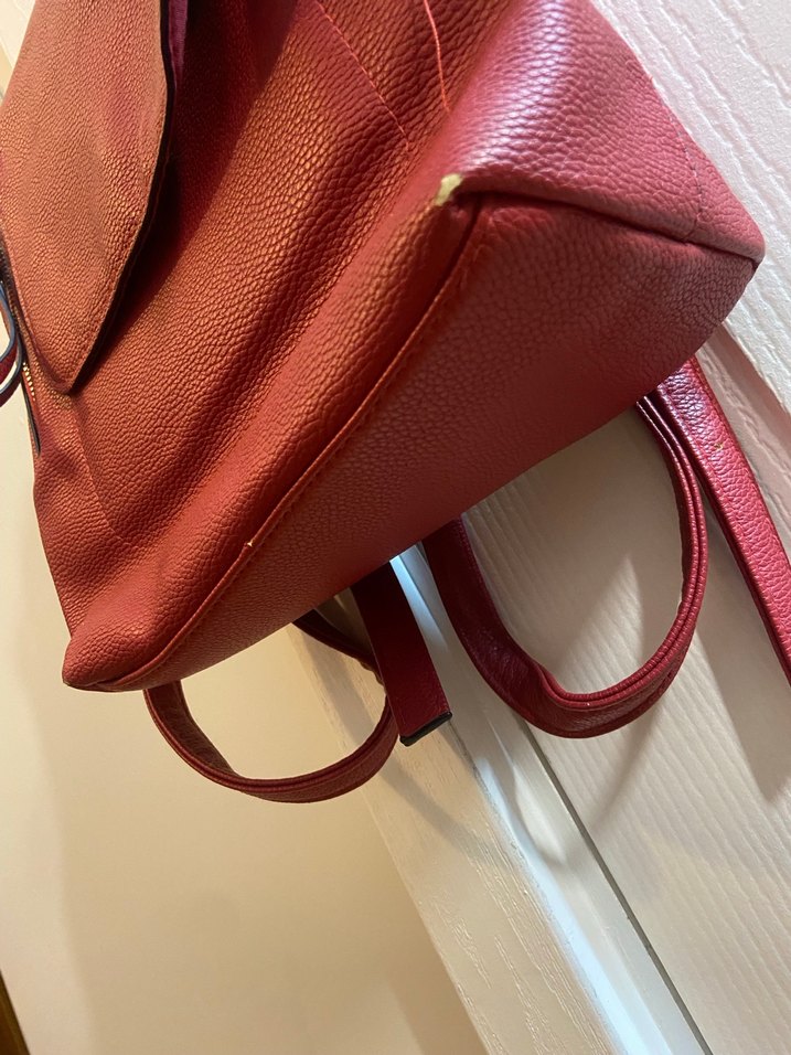 Kırmızı Deri Kadın Sırt Çantası - Görsel 2