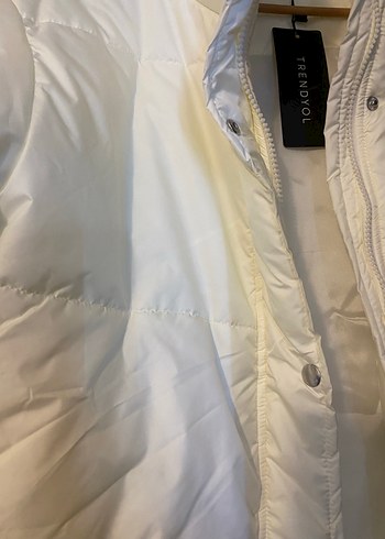 Kırık beyaz Şişme Mont - Görsel 2