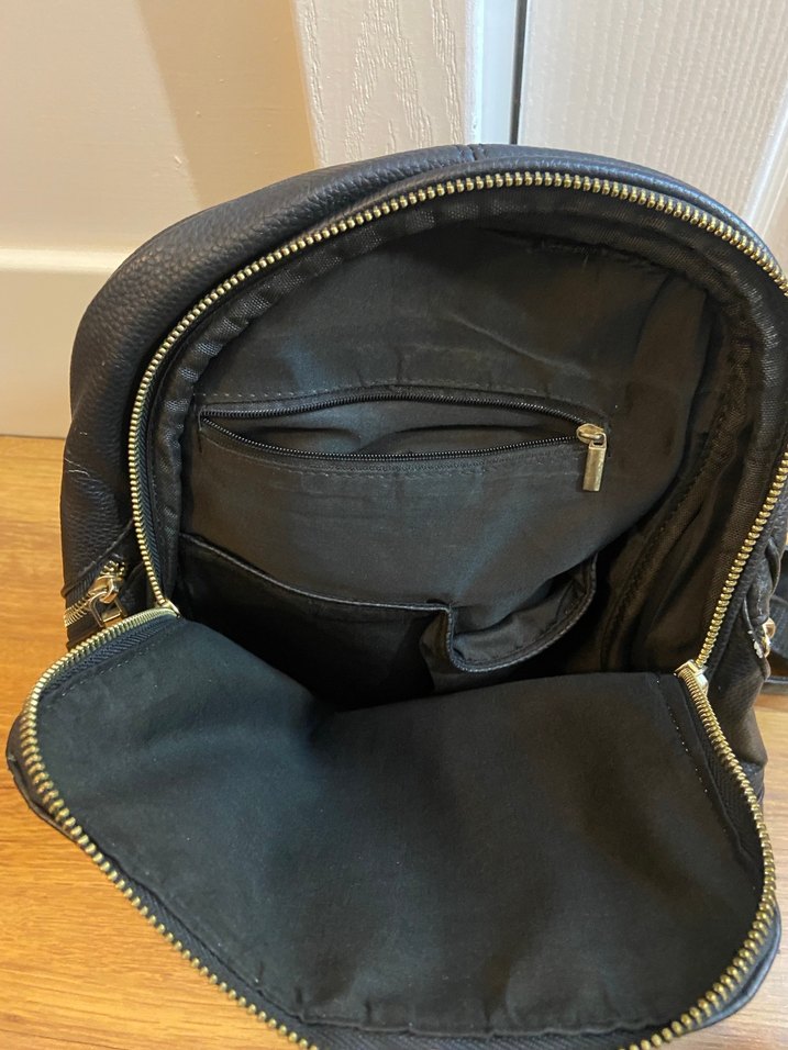 siyah deri sırt çantası - Görsel 4