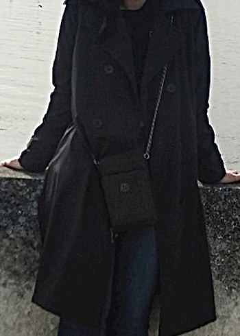 Düğmeli Siyah Uzun Kadın Trençkot - Görsel 4