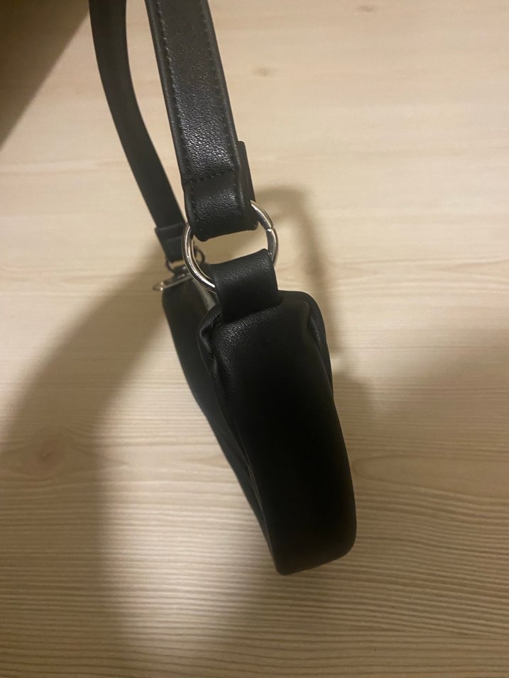 Siyah Deri Minimalist Kadın Omuz Çantası - Görsel 2