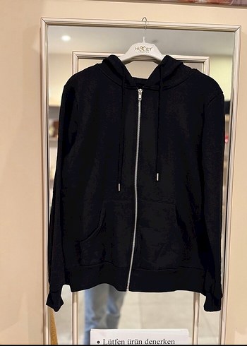 Defacto Siyah Fermuarlı Kadın Sweatshirt kullanılmamış yeni üründür.