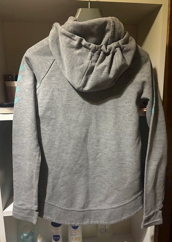 Hummel Gri Kapüşonlu Fermuarlı Kadın Ceket - Görsel 3